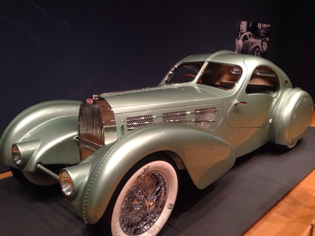 1935 Bugatti Type 57s - Urbasm