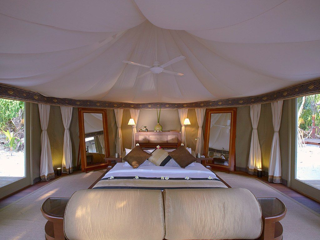 banyan tree- Madivaru, Maldives - glamping